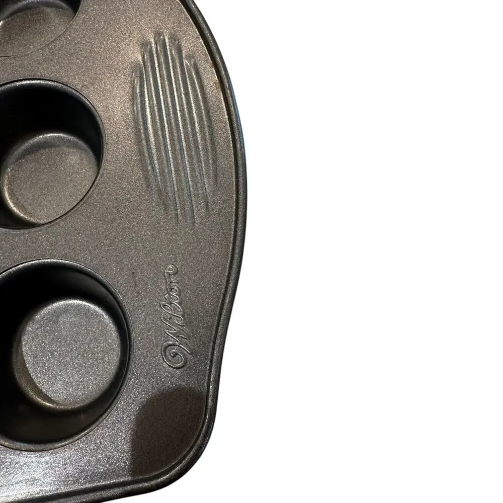 Wilton Mini Muffin Pan Tin Cheese Cake Egg Rounds Non-Stick 12 Holes Heavyweight